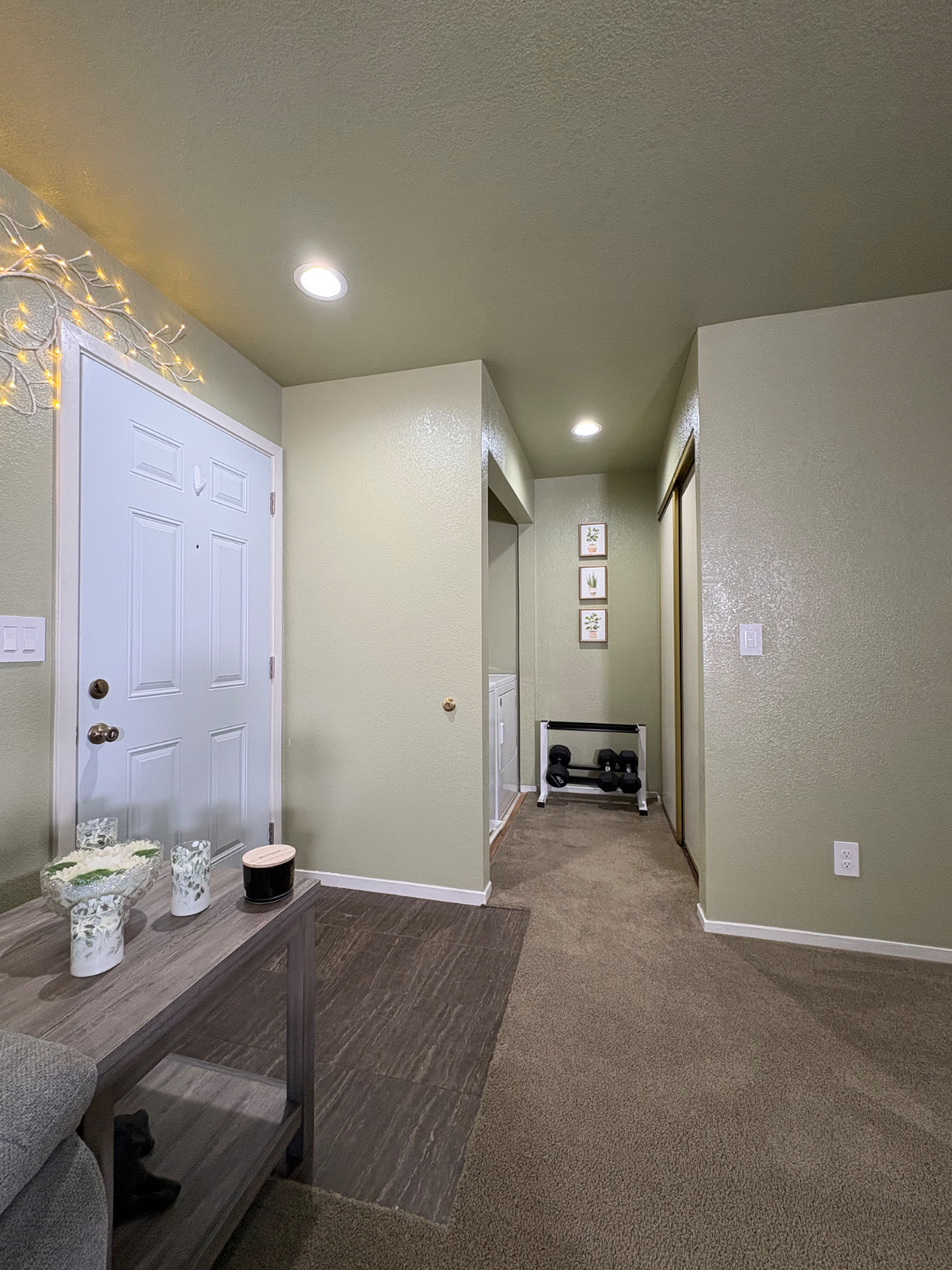 Furnished 1BR 1BA w/ private Balcony, Entire Condo - Photo 6
