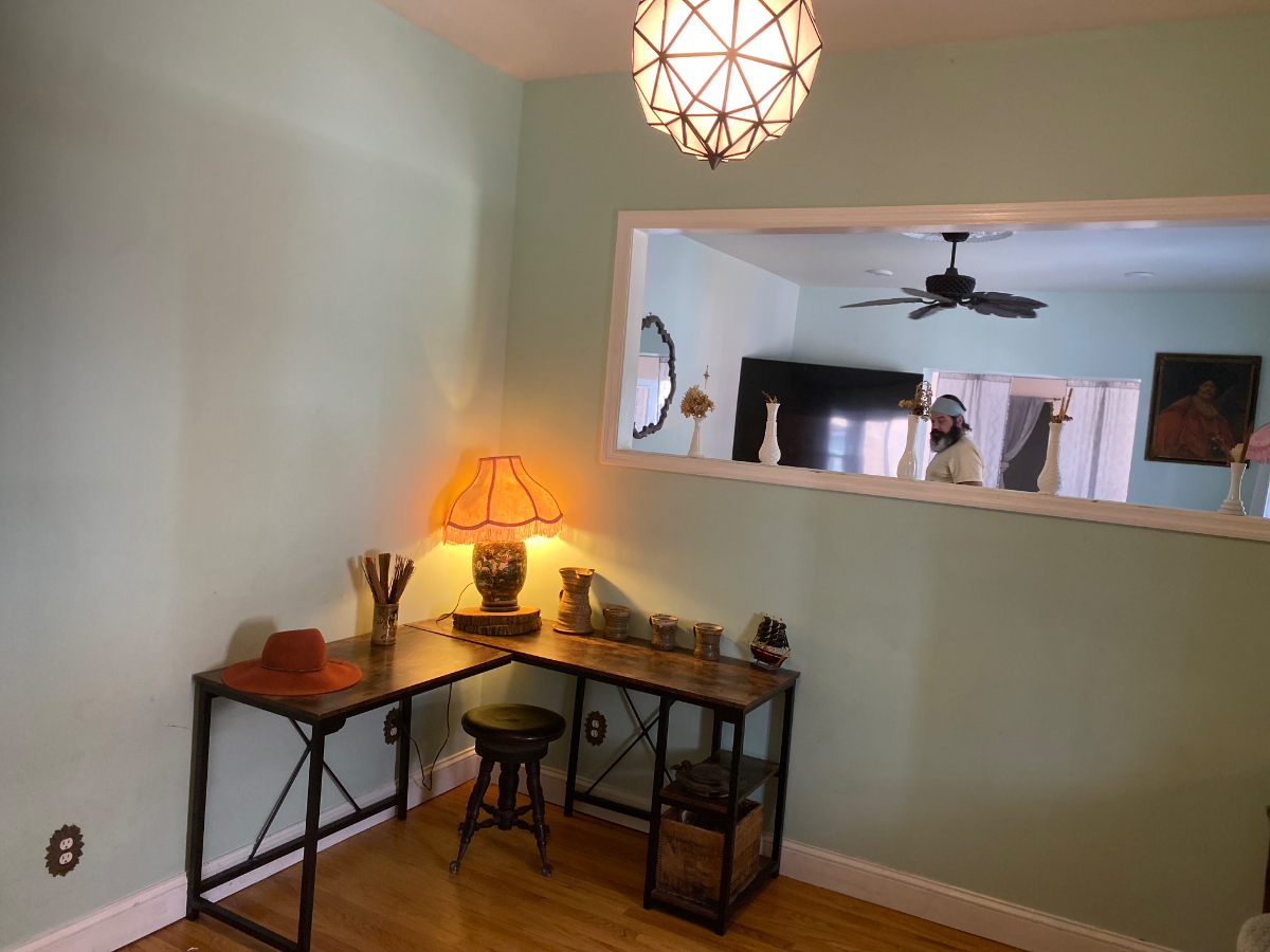 Beautiful Spacious Apartment Large Private Deck Fully Furnished Lovely Downtown Troy Neighborhood - Photo 6