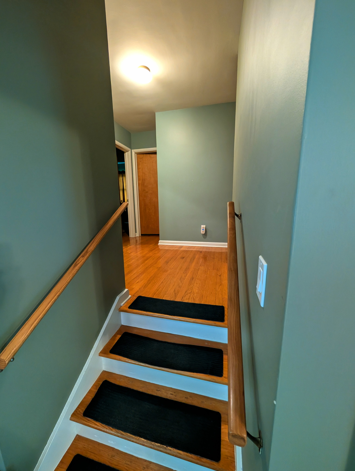 Updated 3/2 Home in Walking Distance to Ellis Hospital and Union College - Photo 4