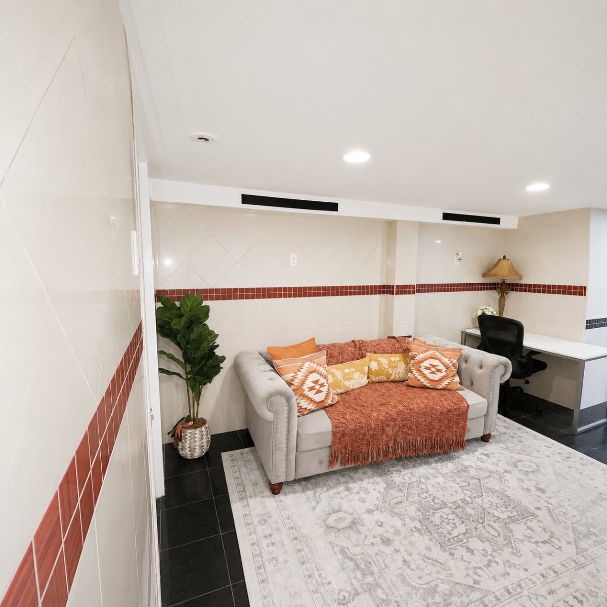 Private & Spacious 2 Bedroom Lower-Level Apartment in South Brooklyn - Photo 4