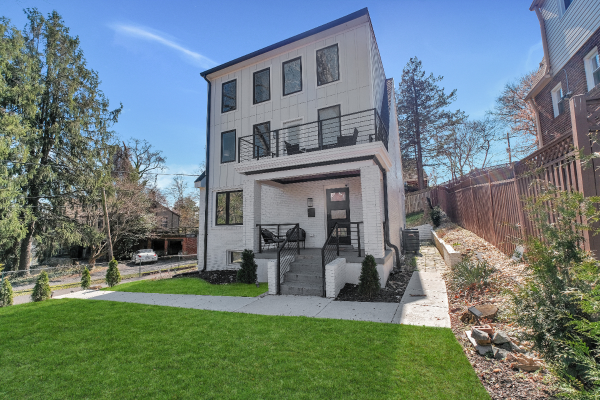 4-Level Furnished 7BR/5BA Home | Corporate Leases & 5+ Parking - Photo 1