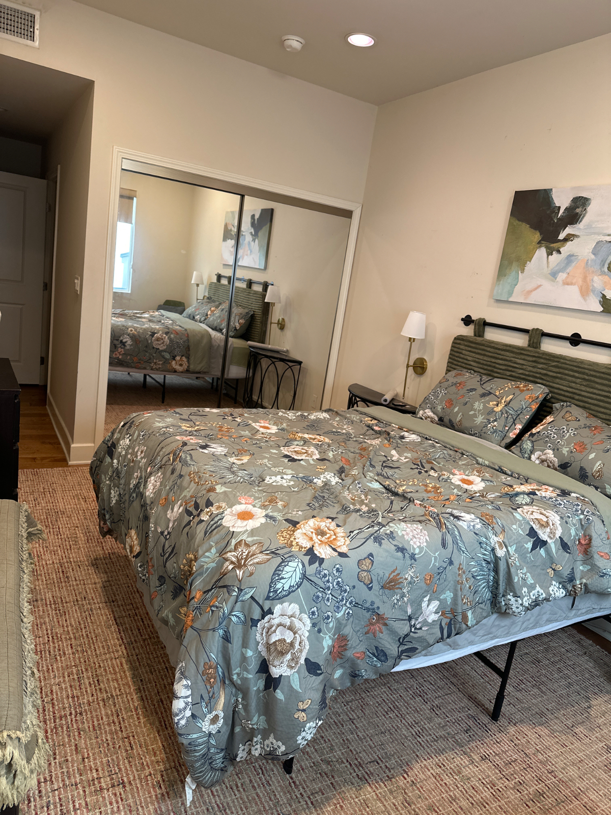 Private bedroom with full bath in the heart of West LA near UCLA/Santa Monic - Photo 3