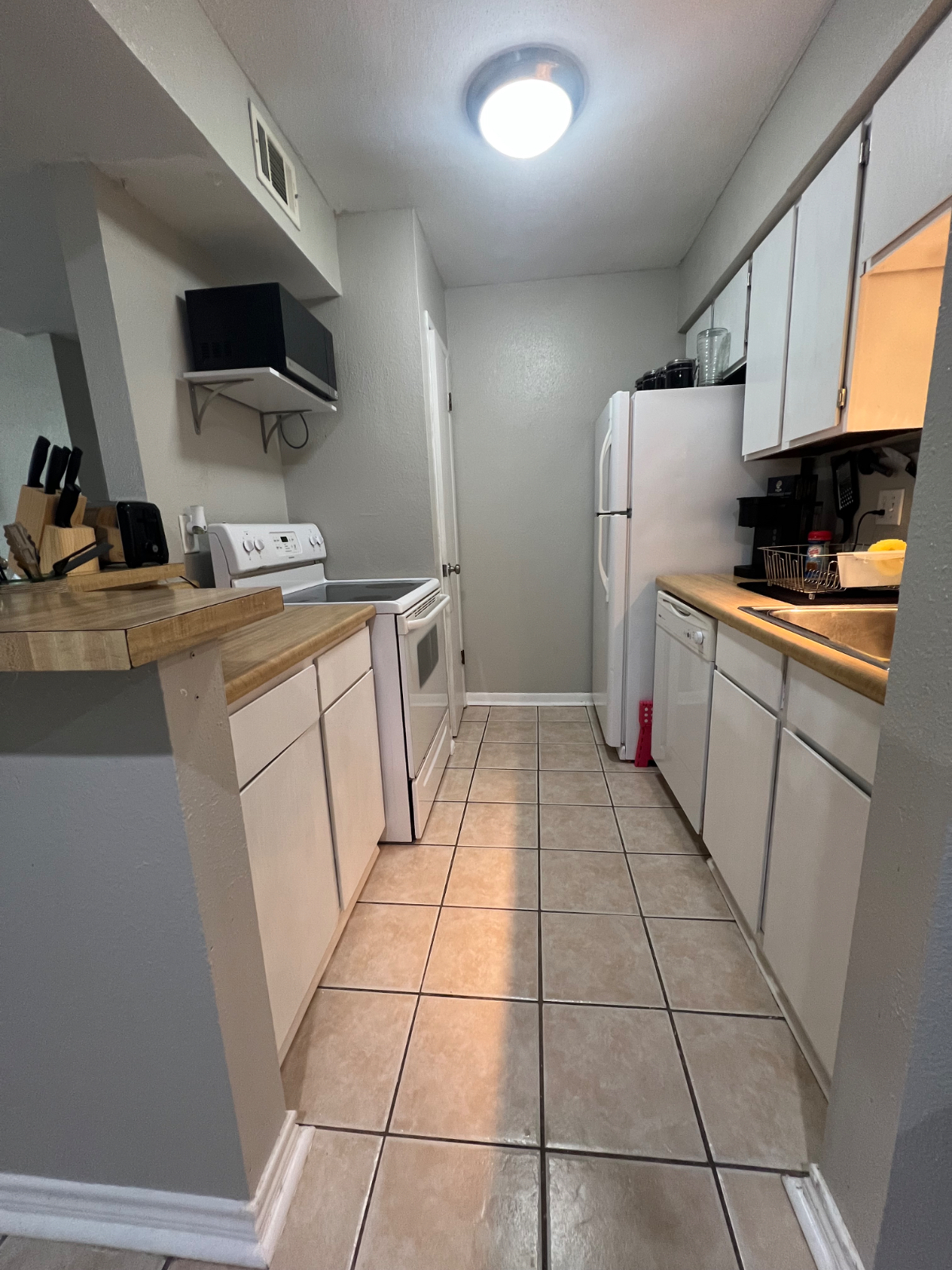 Condo in College Station - Photo 3