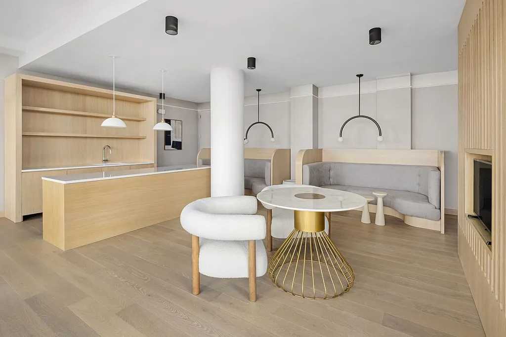Turnkey Furnished Brooklyn Retreat in Clinton Hill at Four Fifty Grand - Photo 4