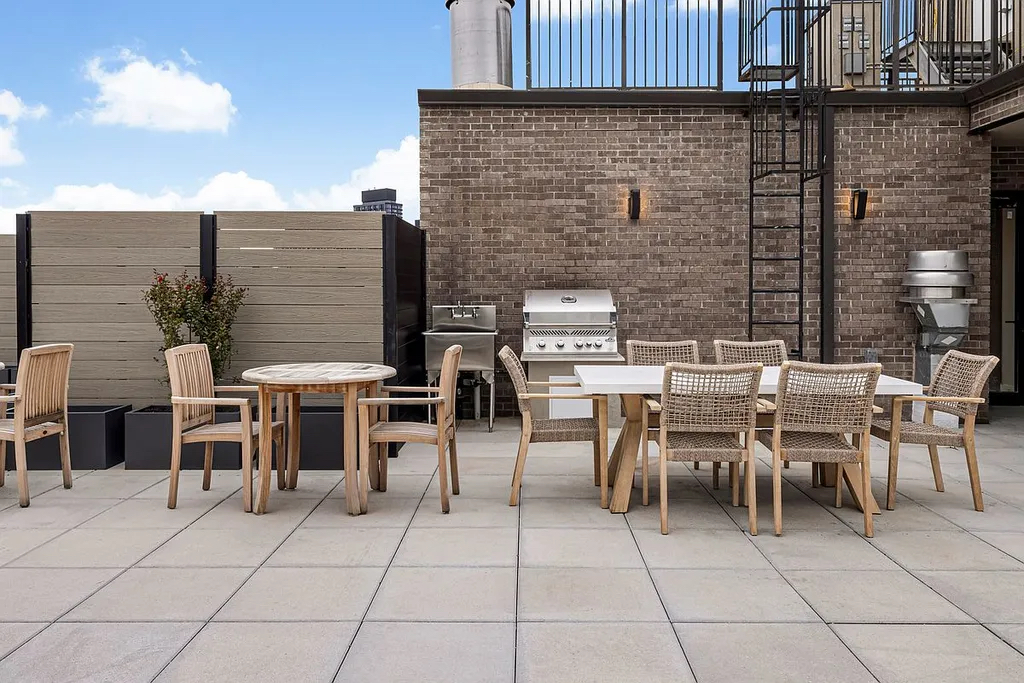 Turnkey Furnished Brooklyn Retreat in Clinton Hill at Four Fifty Grand - Photo 9