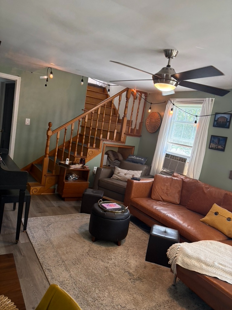 Cozy Cape Close to Airport & Medical Campuses, Renovated 3BR, Parking and Laundry - Photo 12