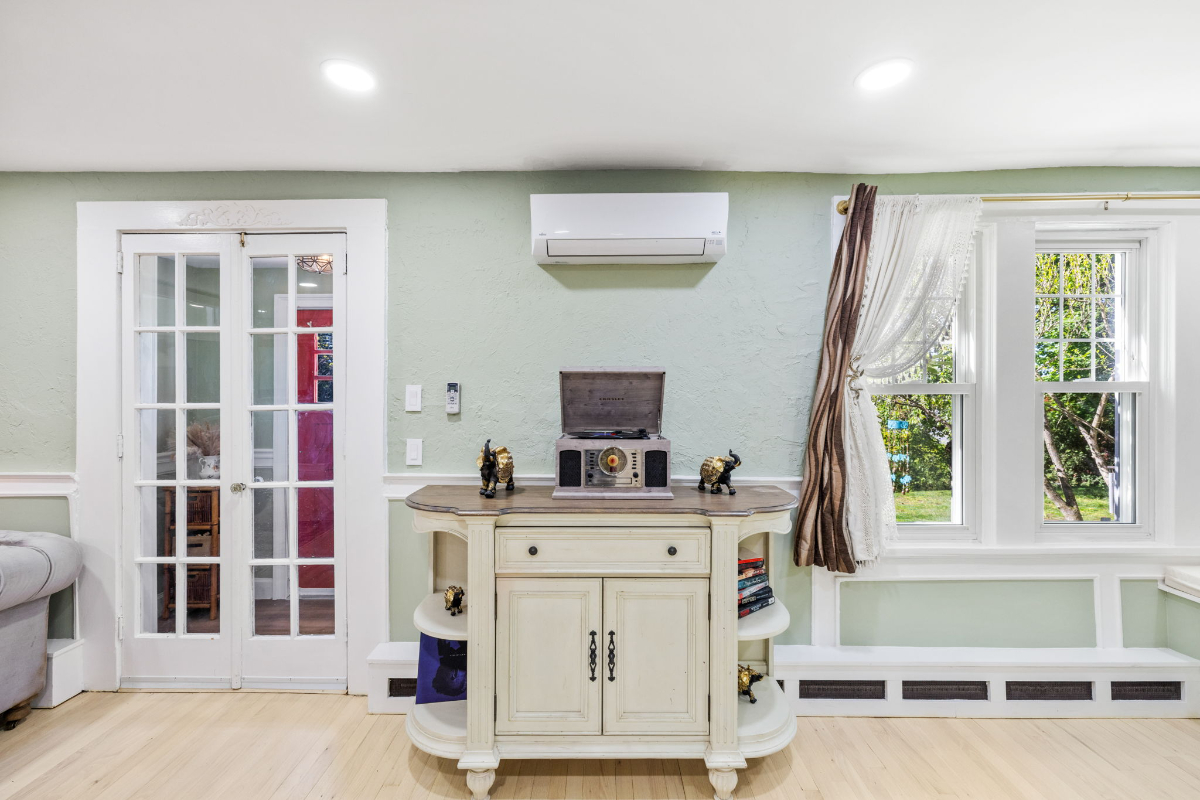 Luxury Renovated 1BR Oasis near Regeneron & Westchester Med Hubs - Photo 11