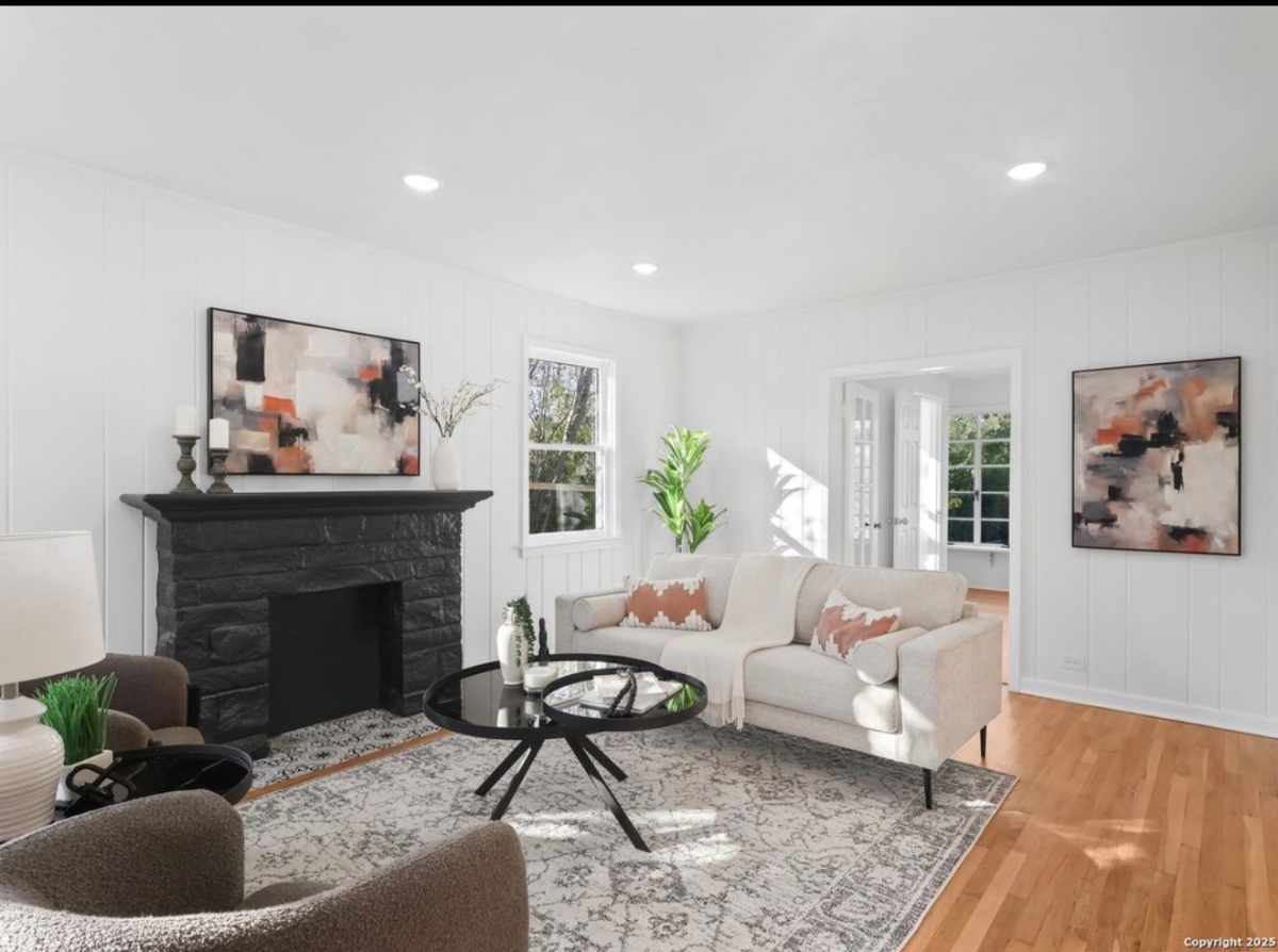 Luxury Living close to everything - Photo 5