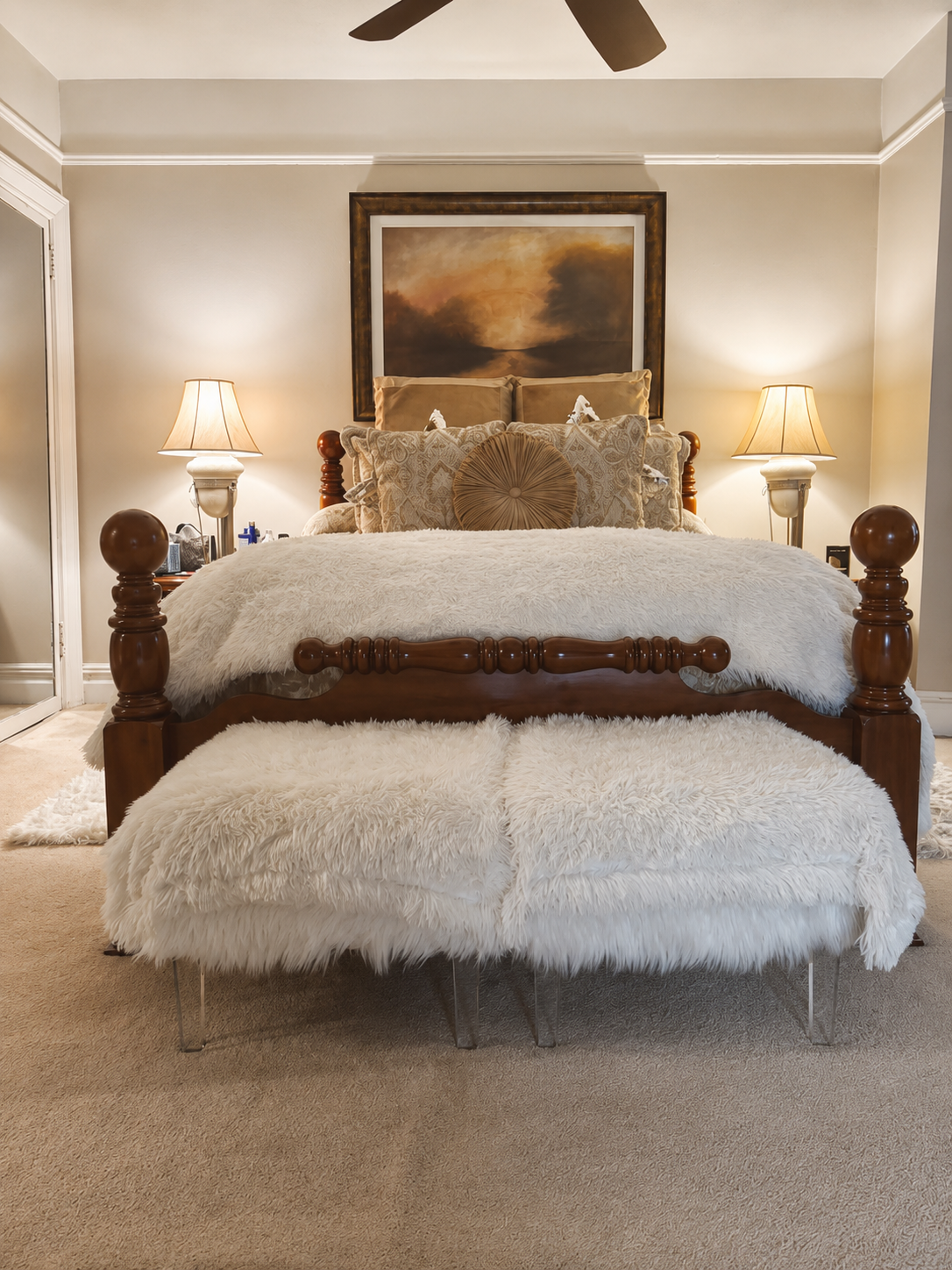 Suite 1 - Spacious Queen Suite With Private Bathroom And Smart TVs Near Public Transit - Photo 1