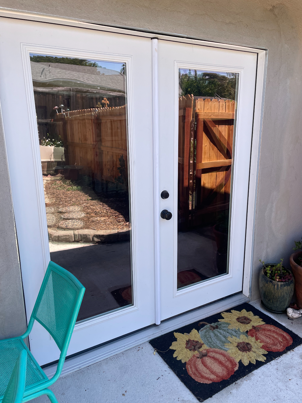 Private Room, Private entrance, Private garden - Photo 3