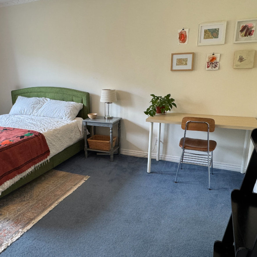 Bright, spacious furnished room in a peaceful Outer Sunset home | Female Professionals Welcome | $2,200 All-In - Photo 3