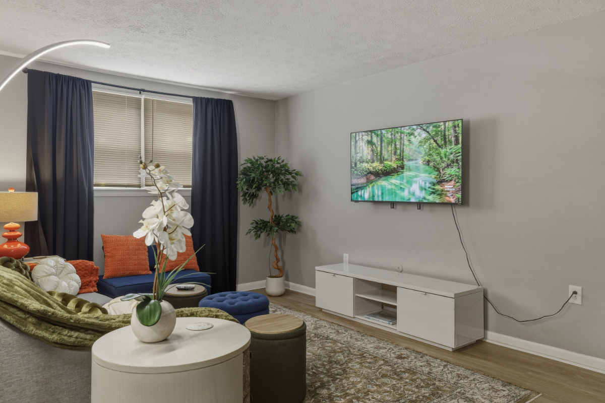 Fresh Corning Flat, Near CMOG, Gaffer, Pet OK - Photo 12
