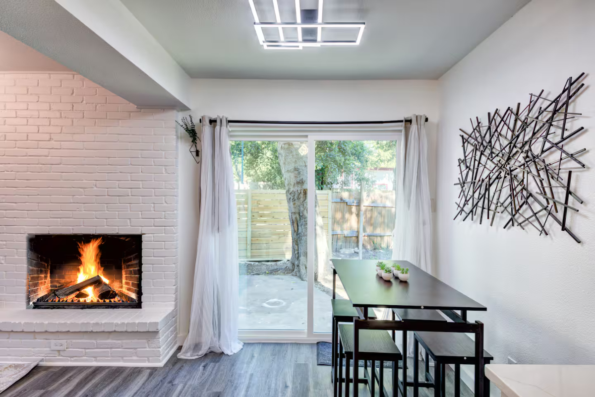 Polished SoCo 2BR 2BA Townhome - Photo 8