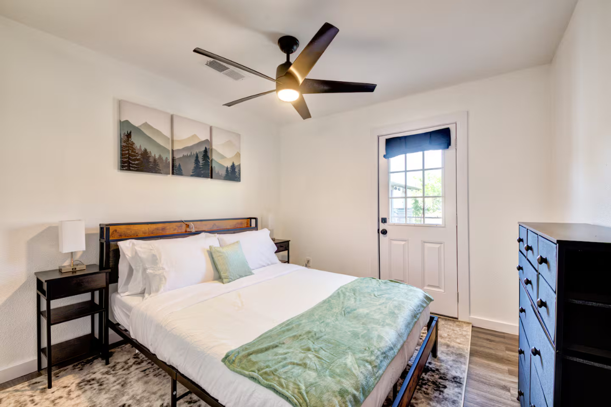Polished SoCo 2BR 2BA Townhome - Photo 10