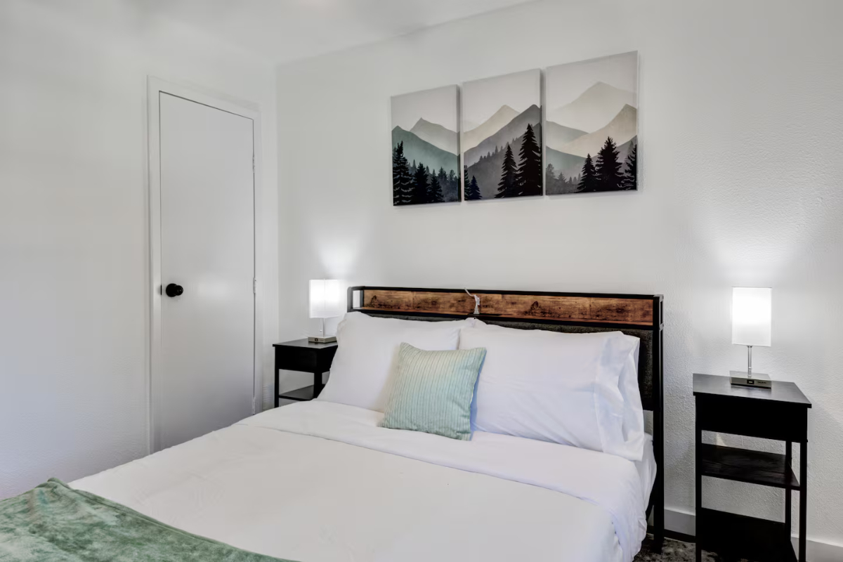 Polished SoCo 2BR 2BA Townhome - Photo 11