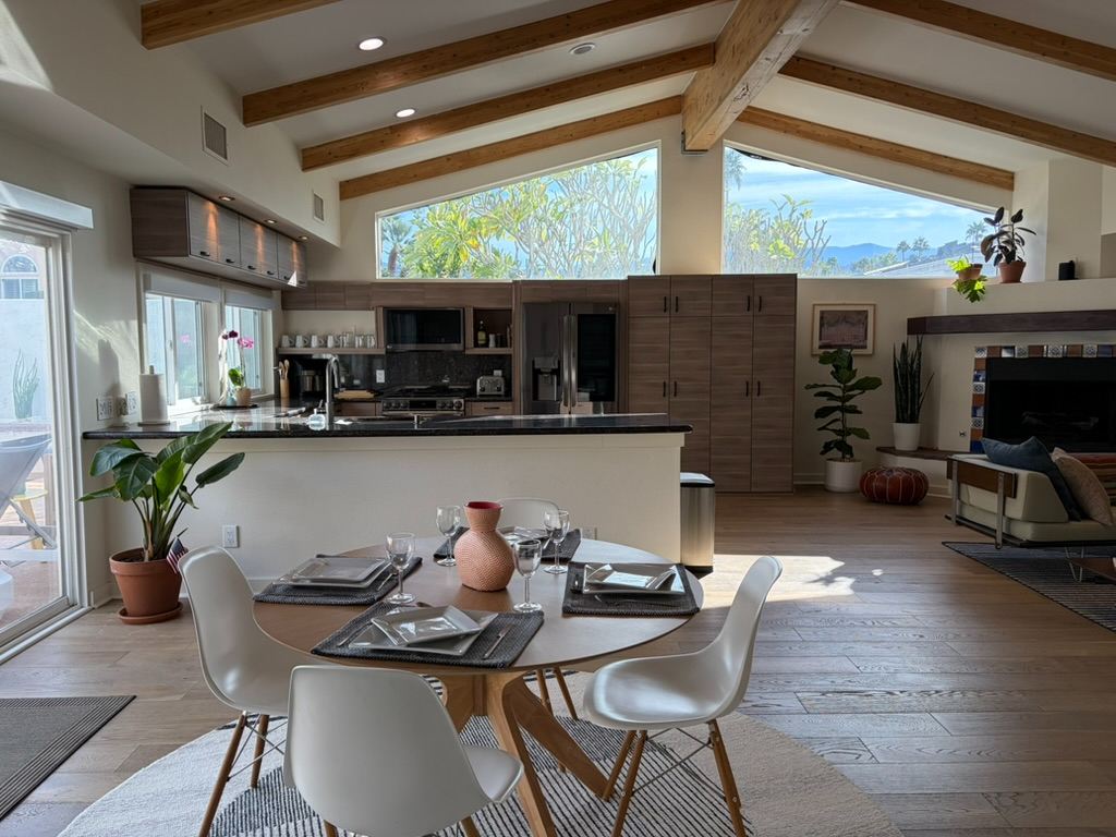 Desert Casita with Pool, Spa & Mountain Views in Palm Desert