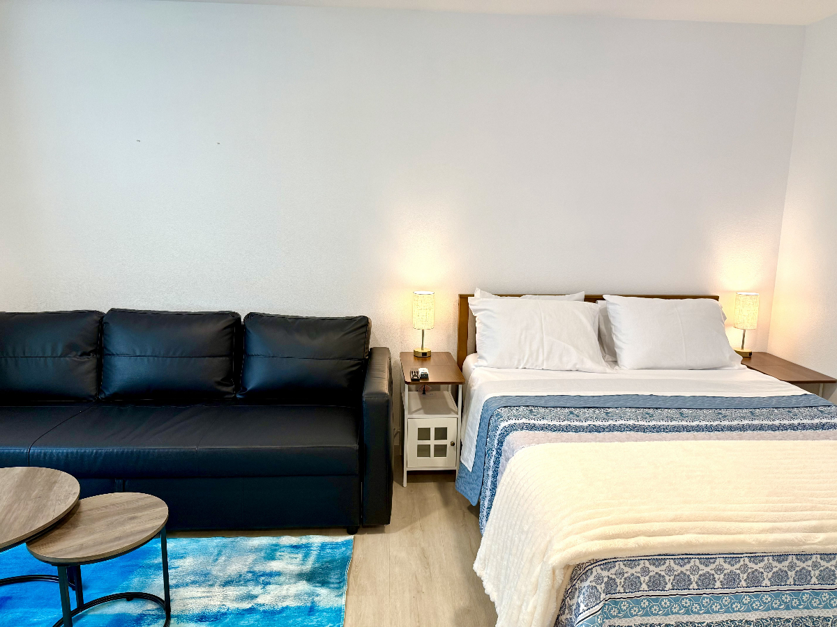 Delightful new Private Studio - Photo 1
