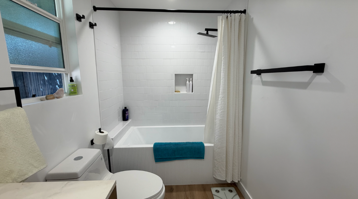 Central Oasis by the Expo Line - ROOM - Photo 5