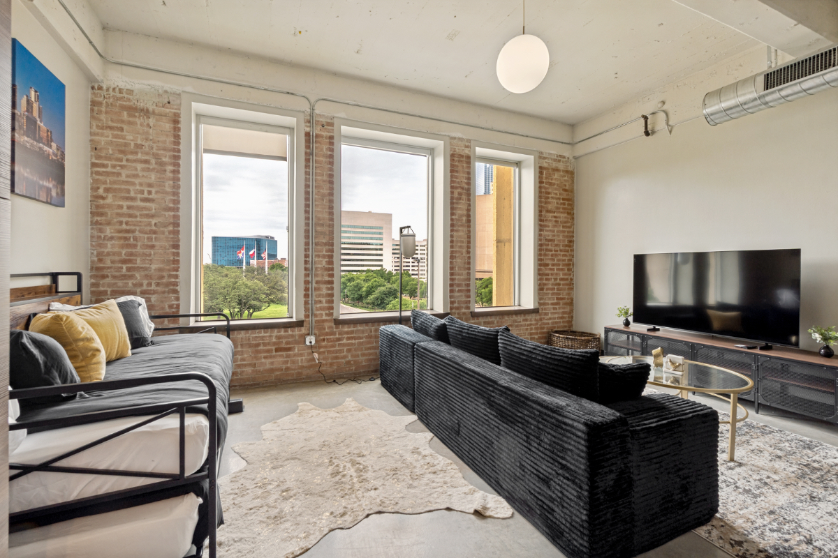 Luxury Downtown Dallas Condo