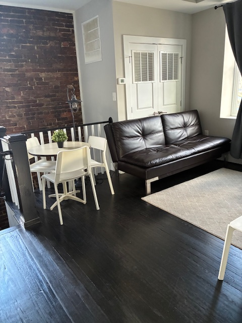 Capitol Hill Private Room With Shared Living Spaces In Prime Location Near Union Station - Photo 6