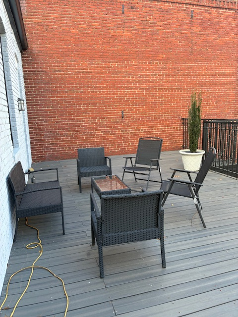 Capitol Hill Private Room With Shared Living Spaces In Prime Location Near Union Station - Photo 12