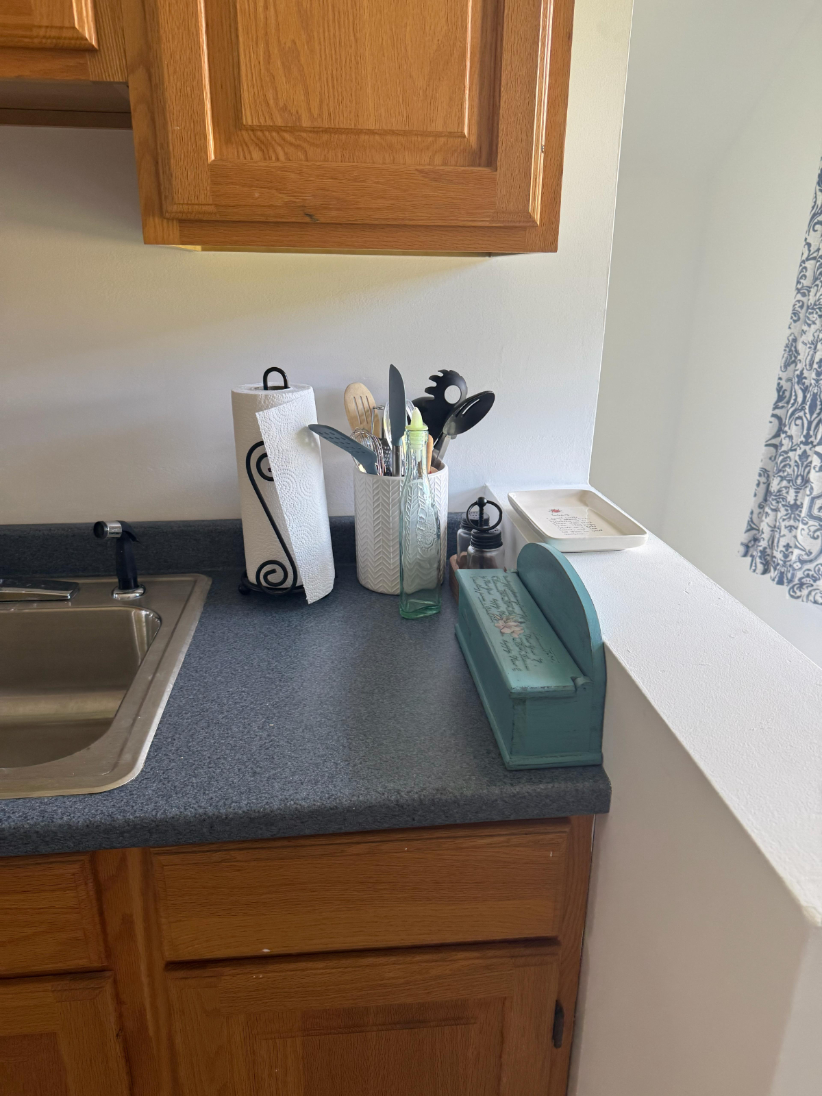 1 Bedroom Quiet Residential location - Photo 10