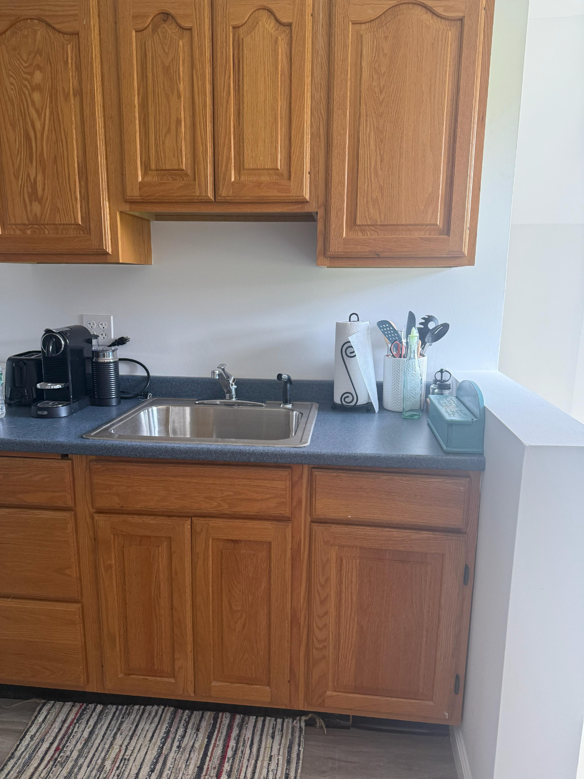 1 Bedroom Quiet Residential location - Photo 9