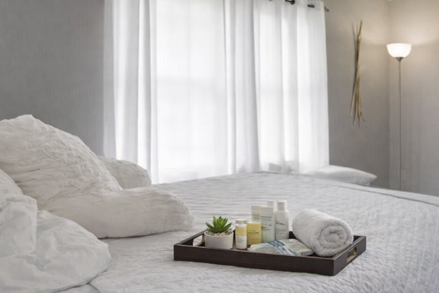 Quiet Furnished Room for Traveling Professionals - Near Shopping & Fitness - Photo 4