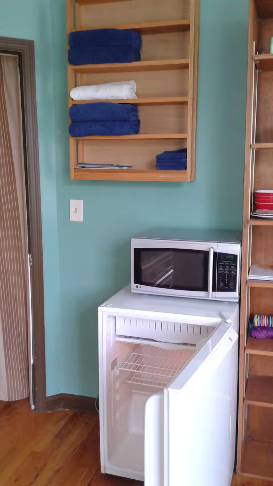 Awesome large bay room overlooking Morningside Park - Photo 6