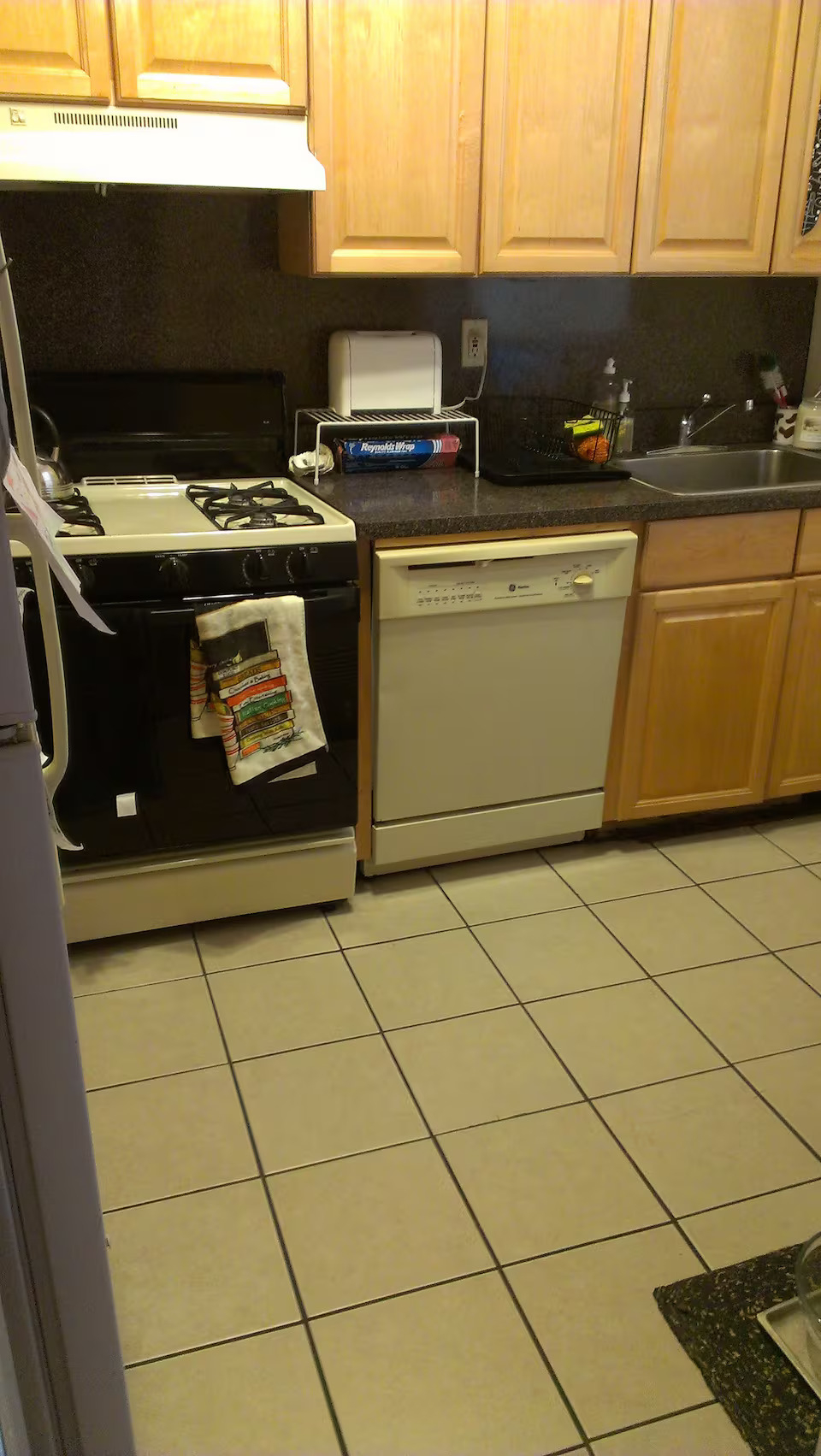 Awesome large bay room overlooking Morningside Park - Photo 12