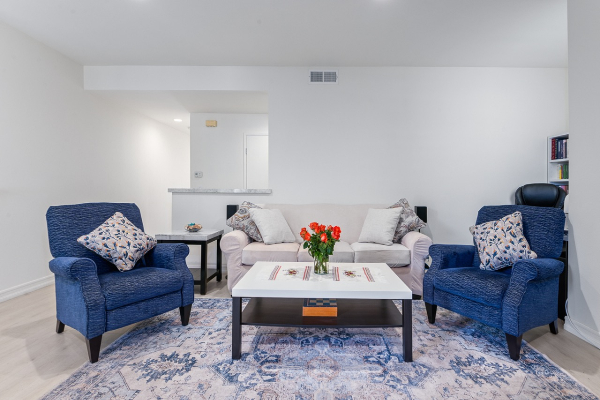 Mediterranean Home in San Diego's Marina District - Coziness Meets Bay and City Life - Photo 6