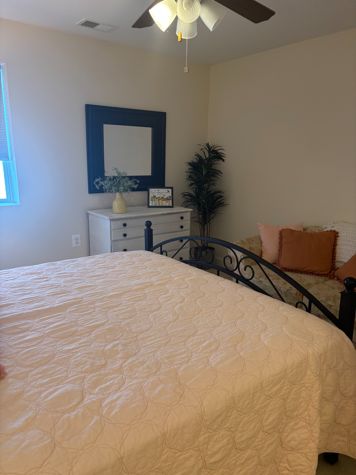Furnished BR & BA with Family Room in Lower Level of Comfortable Home in Quiet Neighborhood - Photo 3