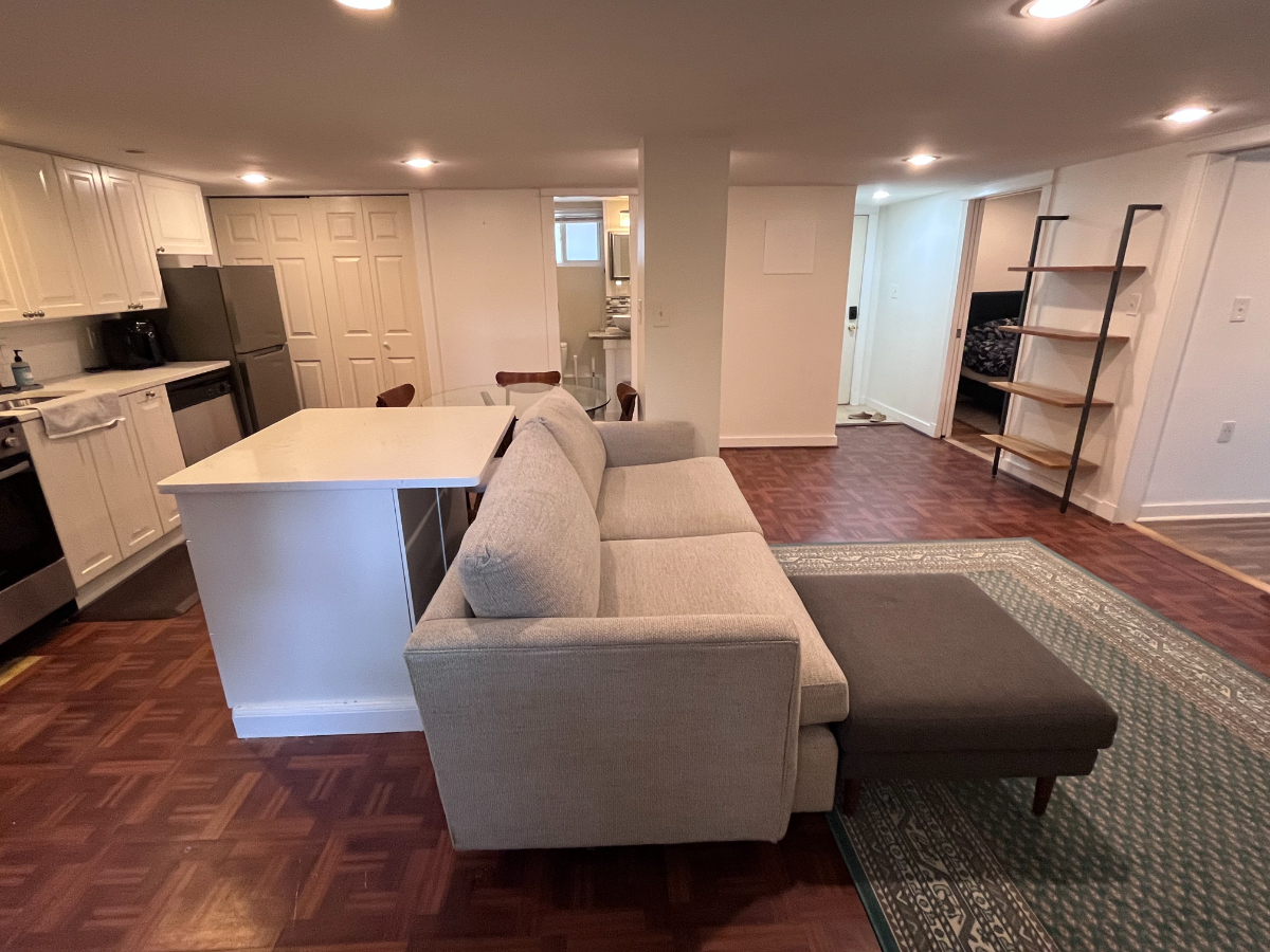 Spacious 2-Bedroom Private Garden Apartment with W/D, Dishwasher - Photo 8