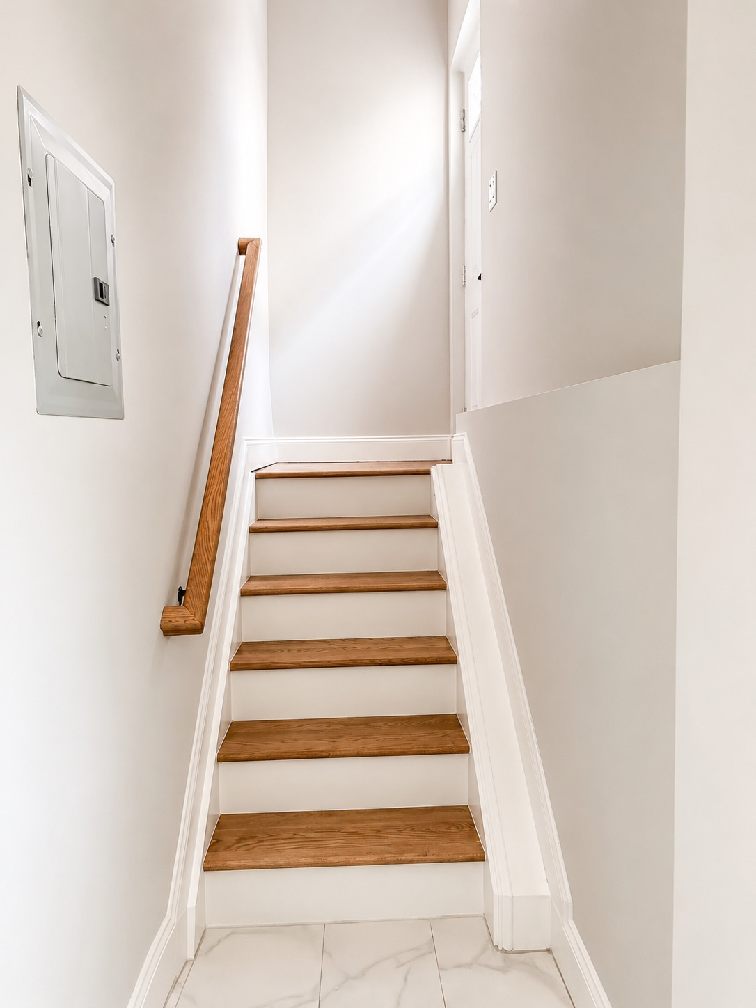Brand New Private Studio, Queen Murphy Bed, Travel Nurse Friendly - Photo 2