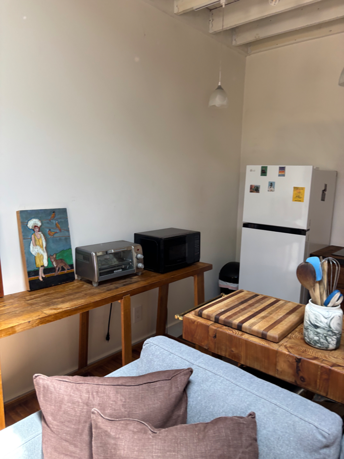 One bedroom furnished ADU - Photo 5