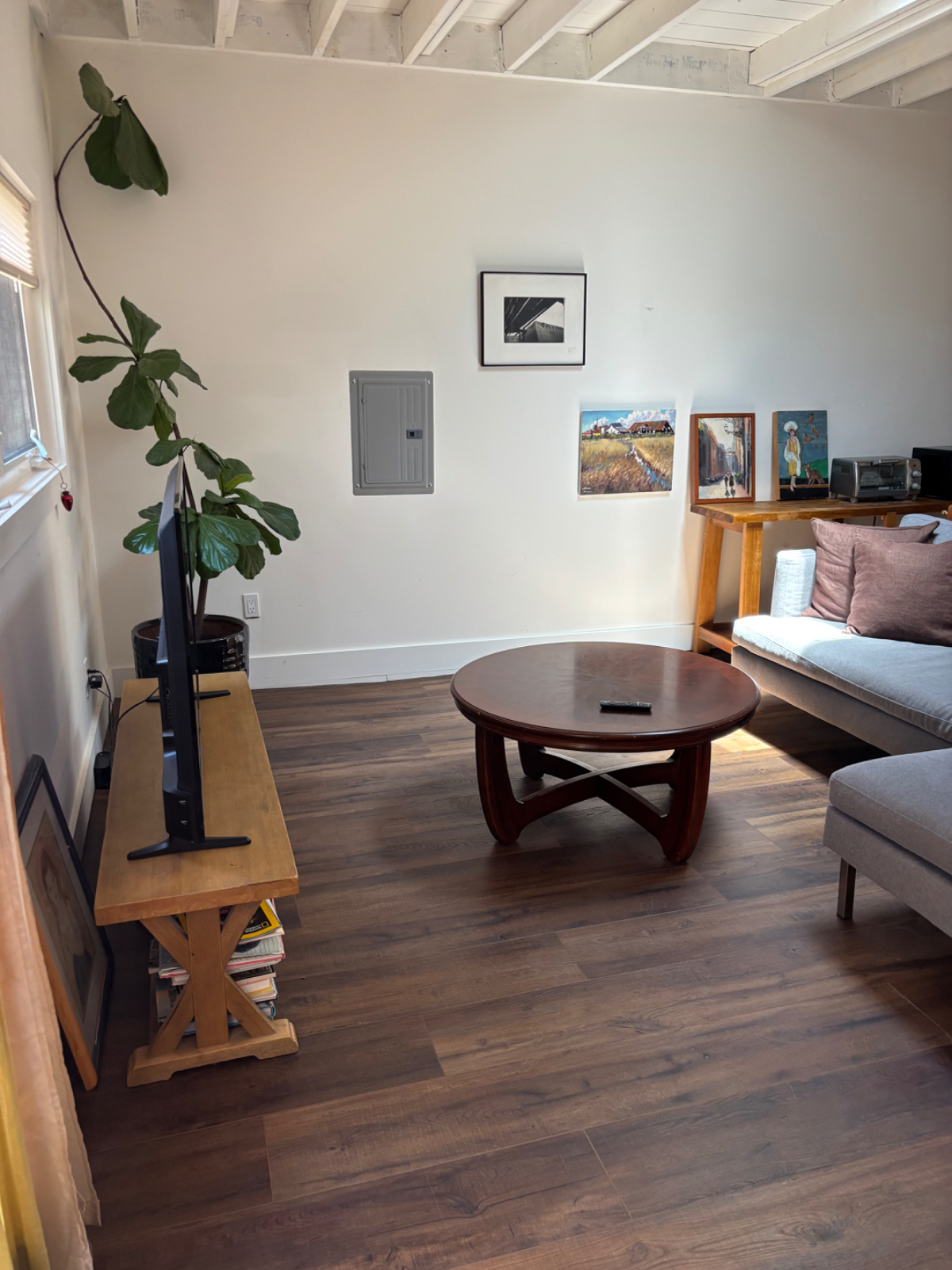 One bedroom furnished ADU