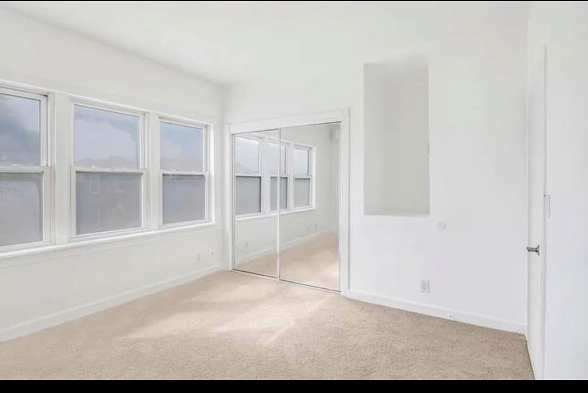 Walk to Einstein & Jacobi Medical Centers | Modern Apartment | Prime Bronx Location - Photo 5