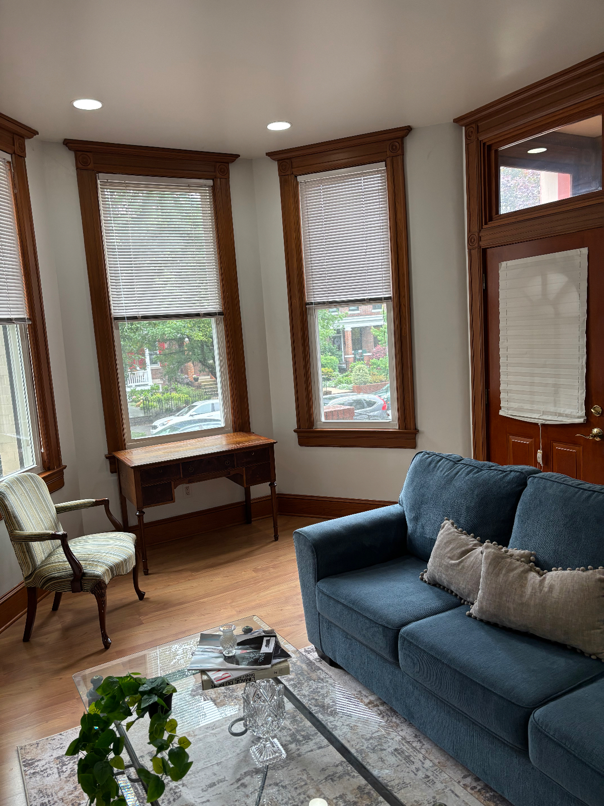 1BR, 1Bath, Kitchen, Dining and Living Room - Photo 8