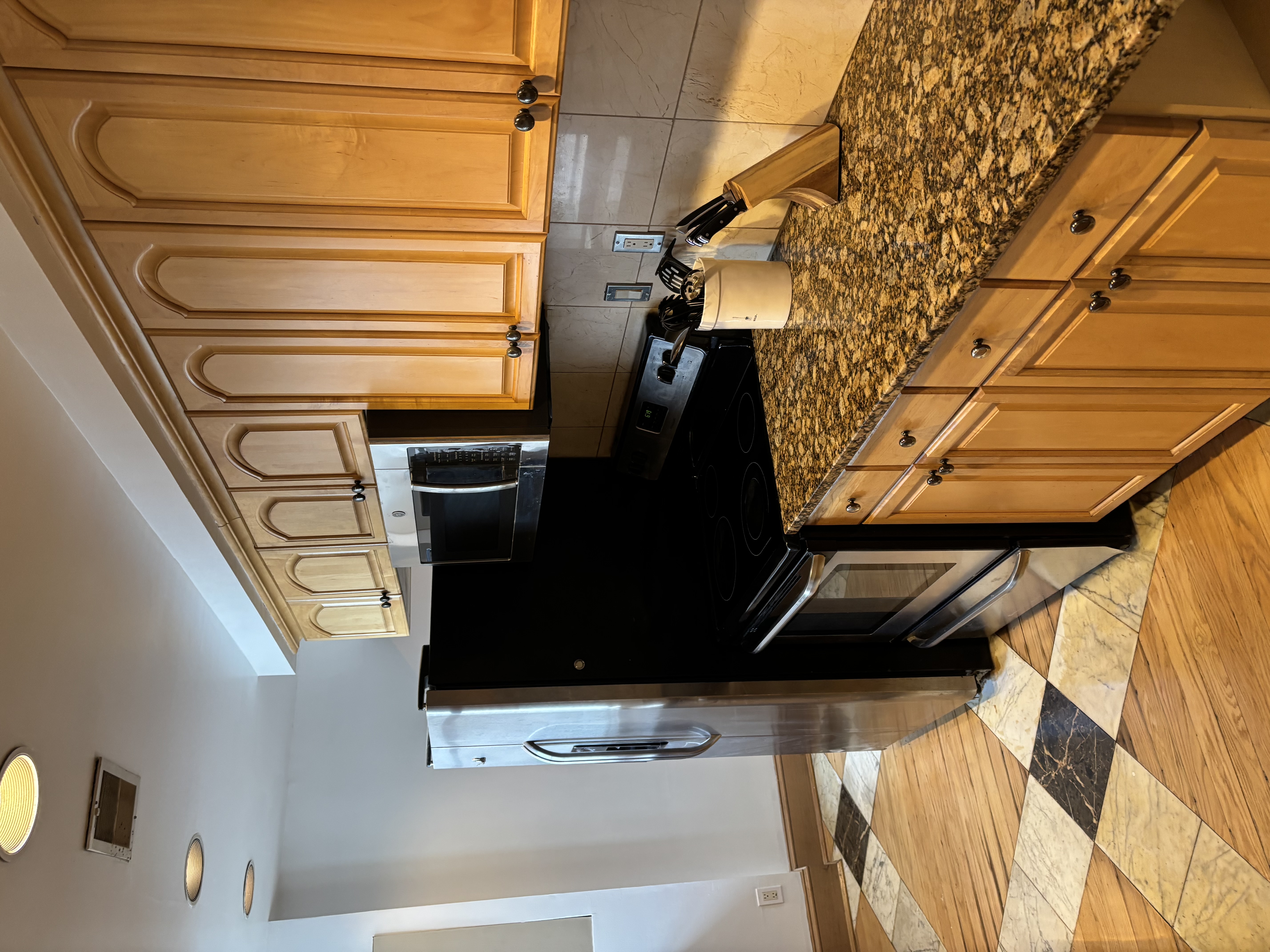 1BR, 1Bath, Kitchen, Dining and Living Room - Photo 6
