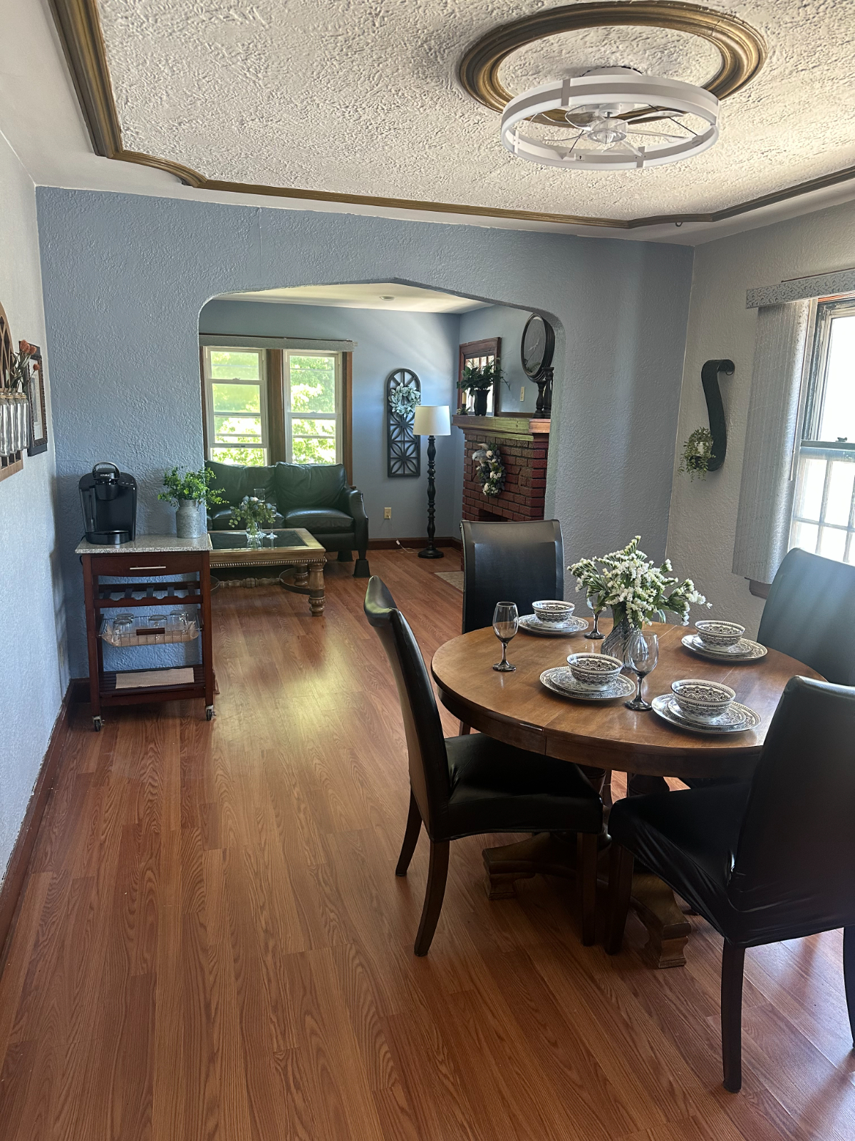 Comfortable Queen Room Near Downtown & Hospitals - Photo 3
