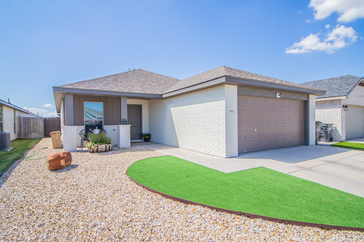 Modern West Lubbock Retreat - Photo 1