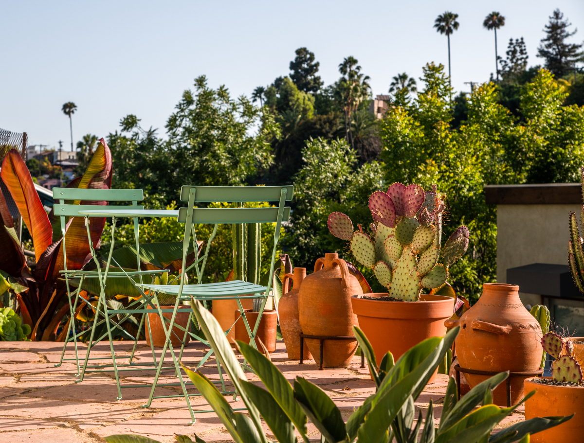 Prime Silver Lake Art-Filled Bungalow - Patio - Sunset Views of Hollywood Sign - Photo 4