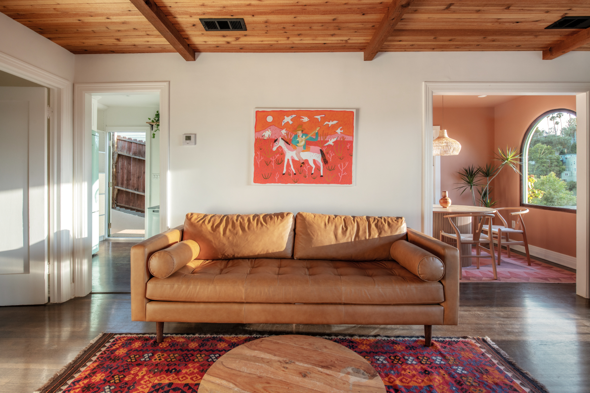Prime Silver Lake Art-Filled Bungalow - Patio - Sunset Views of Hollywood Sign - Photo 6