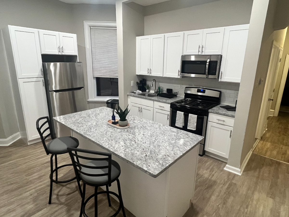 2nd Fl - Stylish 1BR Unit