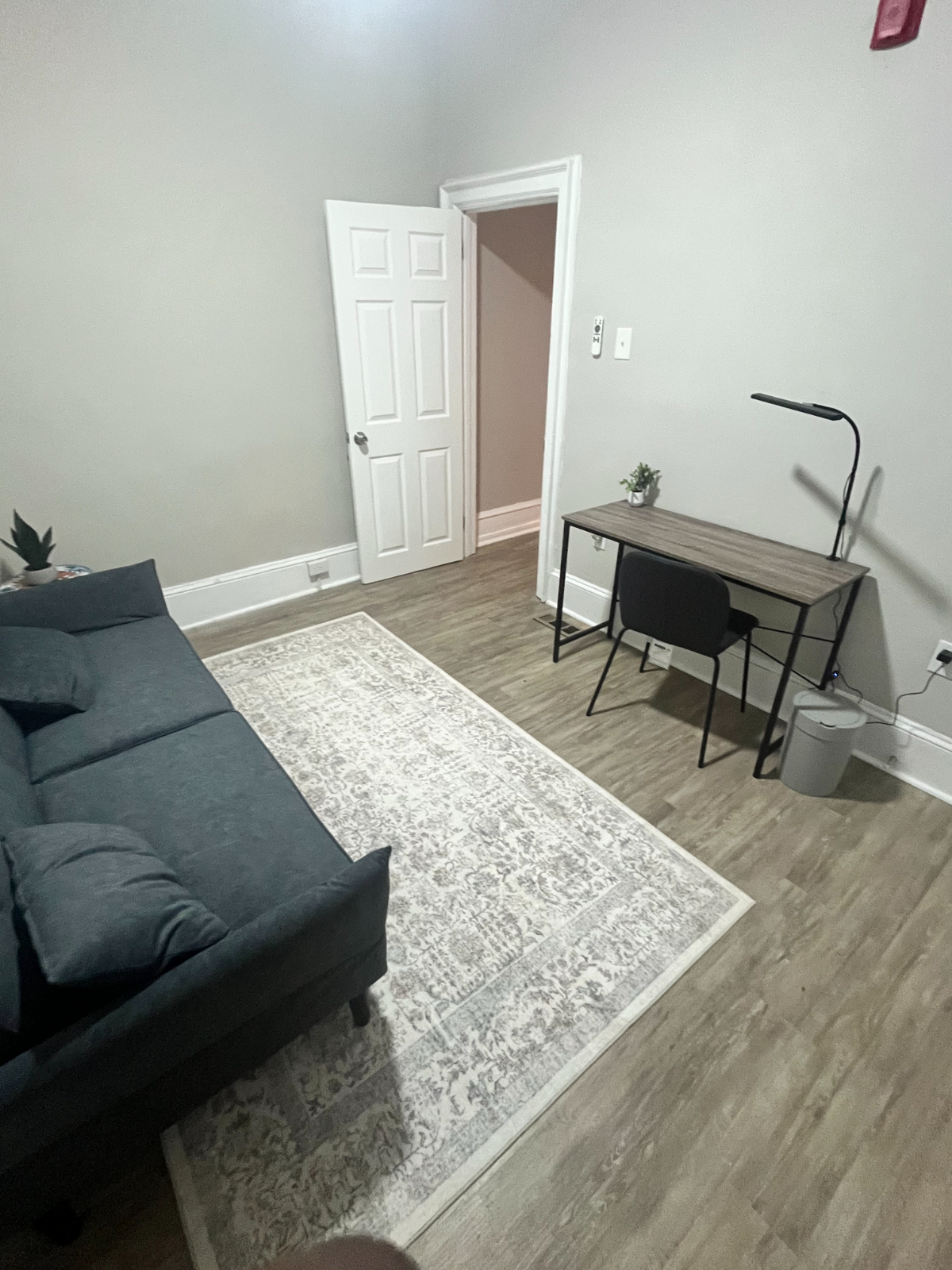 2nd Fl - Stylish 1BR Unit - Photo 10