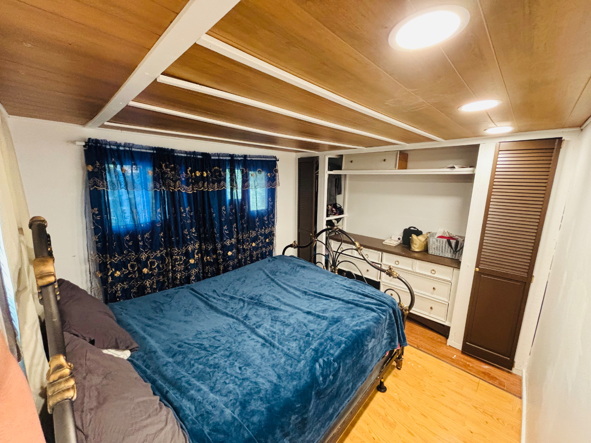 Cozy 2 Bedroom, Parking, Laundry, Kitchen - Photo 8