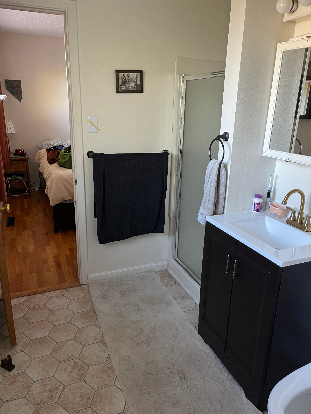 Quiet 3bd / 2bath Home Near Downtown - Photo 12