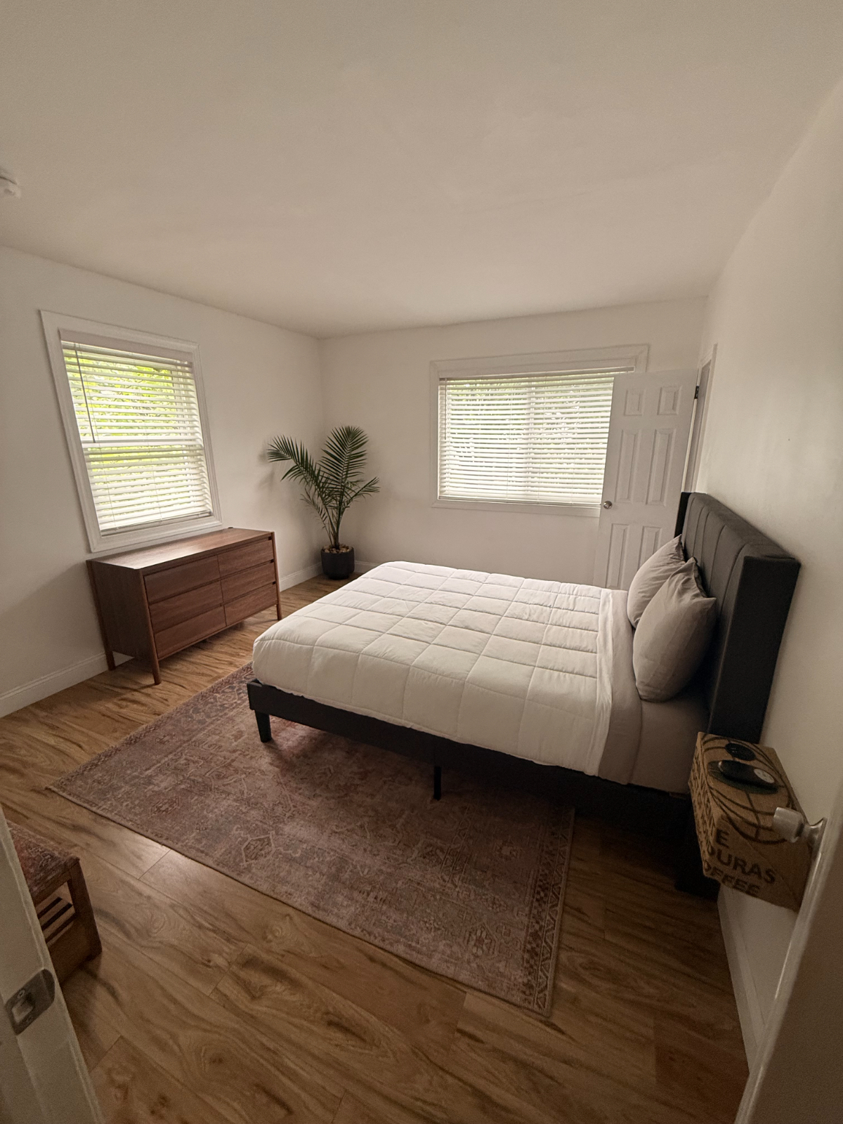 Fully Furnished 3BR Retreat with Fenced Yard and Fire Pit Near Joyce Evans Therapeutic Recreation Ce - Photo 5