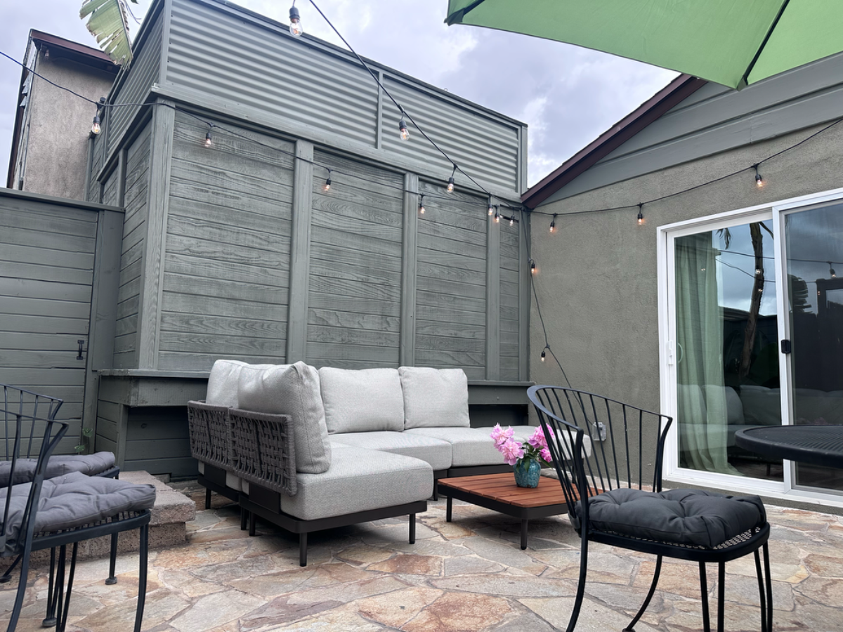 Sun Drenched Studio Retreat in Heart of Echo Park - Photo 2