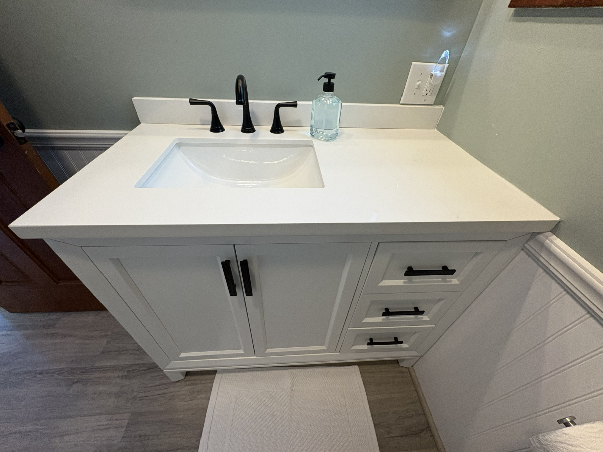 Live on Conesus Lake in a newly renovated home - Photo 8